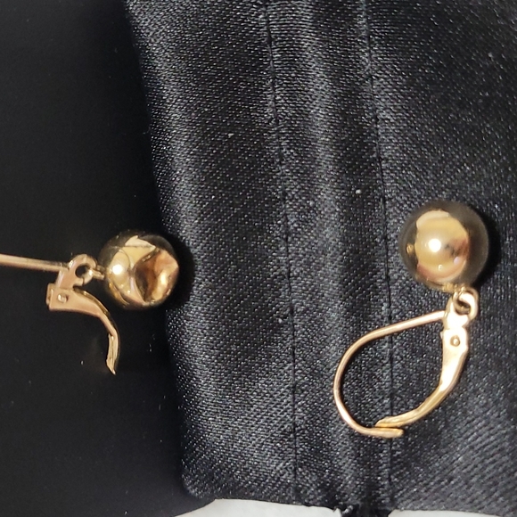 Thomas Sabo 14K gold plated drop ball leverback earings. 1 pair has dent - Picture 6 of 6